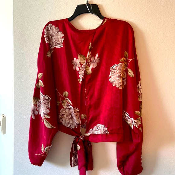 Charlotte Russe Tops - NWT Charlotte Rouse Elegant Floral Blouse